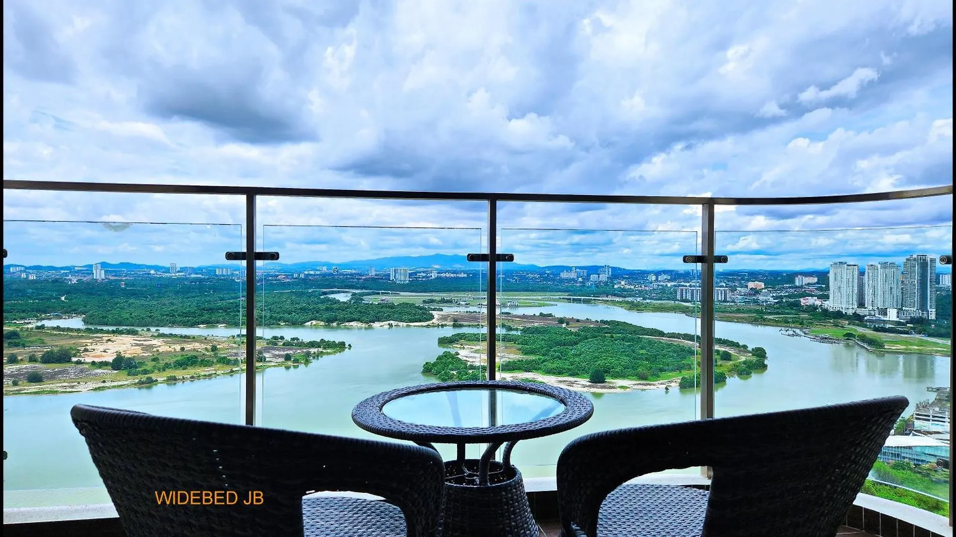 Country Garden Danga Bay By Widebed Jb Otel Johor Bahru Malezya